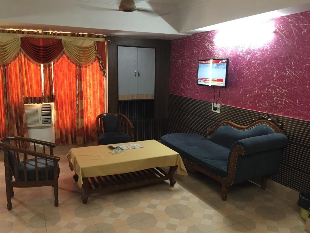 Hotel Swastik Джамму Номер фото